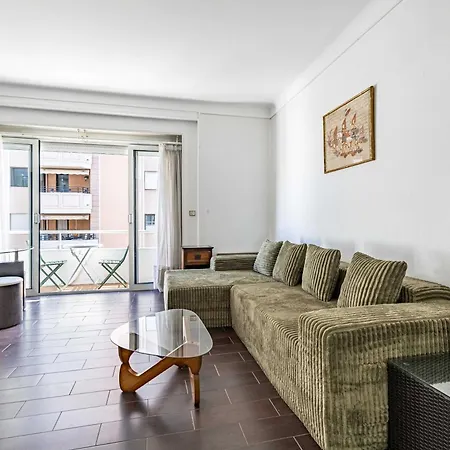 Διαμέρισμα A C With Balcony- 2bdr 4p - *